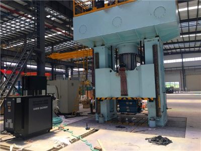 高溫油溫機在碳纖維成型中控溫作用，問「歐能機械」